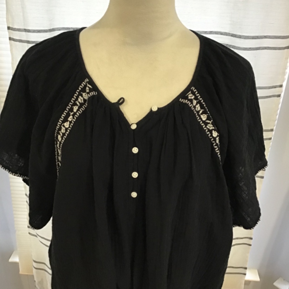 NWT Old Navy Women Size 3X Black Flutter Sleeve Embroidered Swing Blouse Boho - Picture 4 of 13